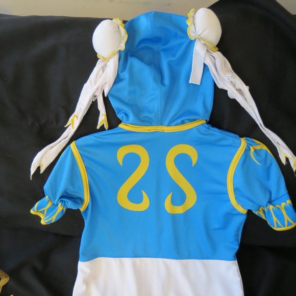 Cute short-sleeve Cun Li Hoodie (Street Fighter) - Picture 2 of 5